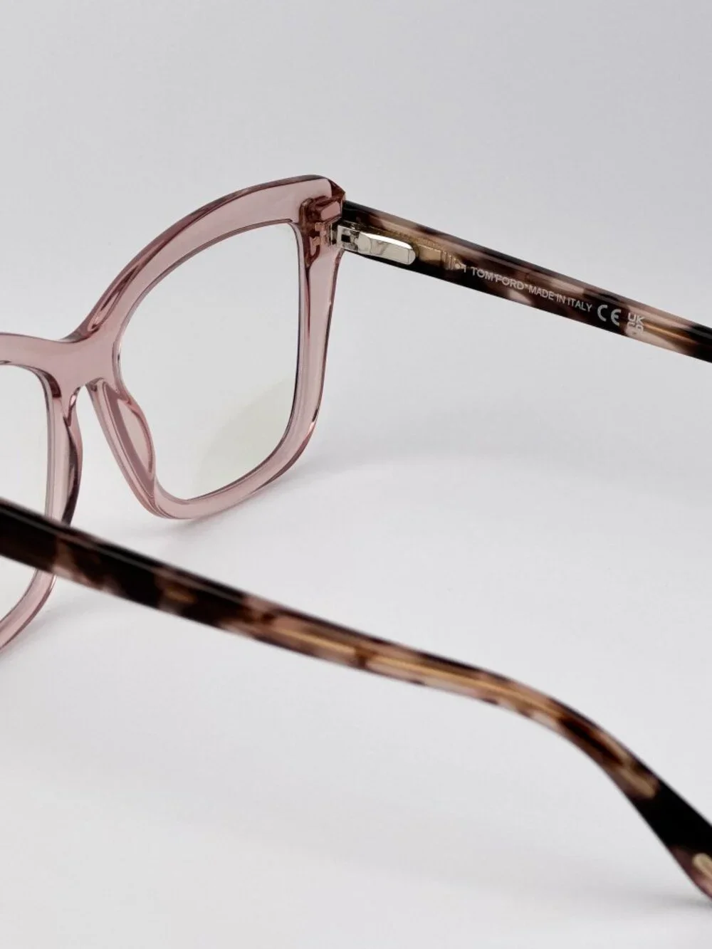 Tom Ford Women’s Eyeglasses Transparent Pink Cat Eye FT5826-B 072 AUTHENTIC